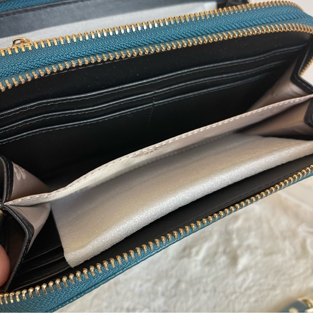 Teal Floral Embossed Women's Wallet - Picture 10 of 11